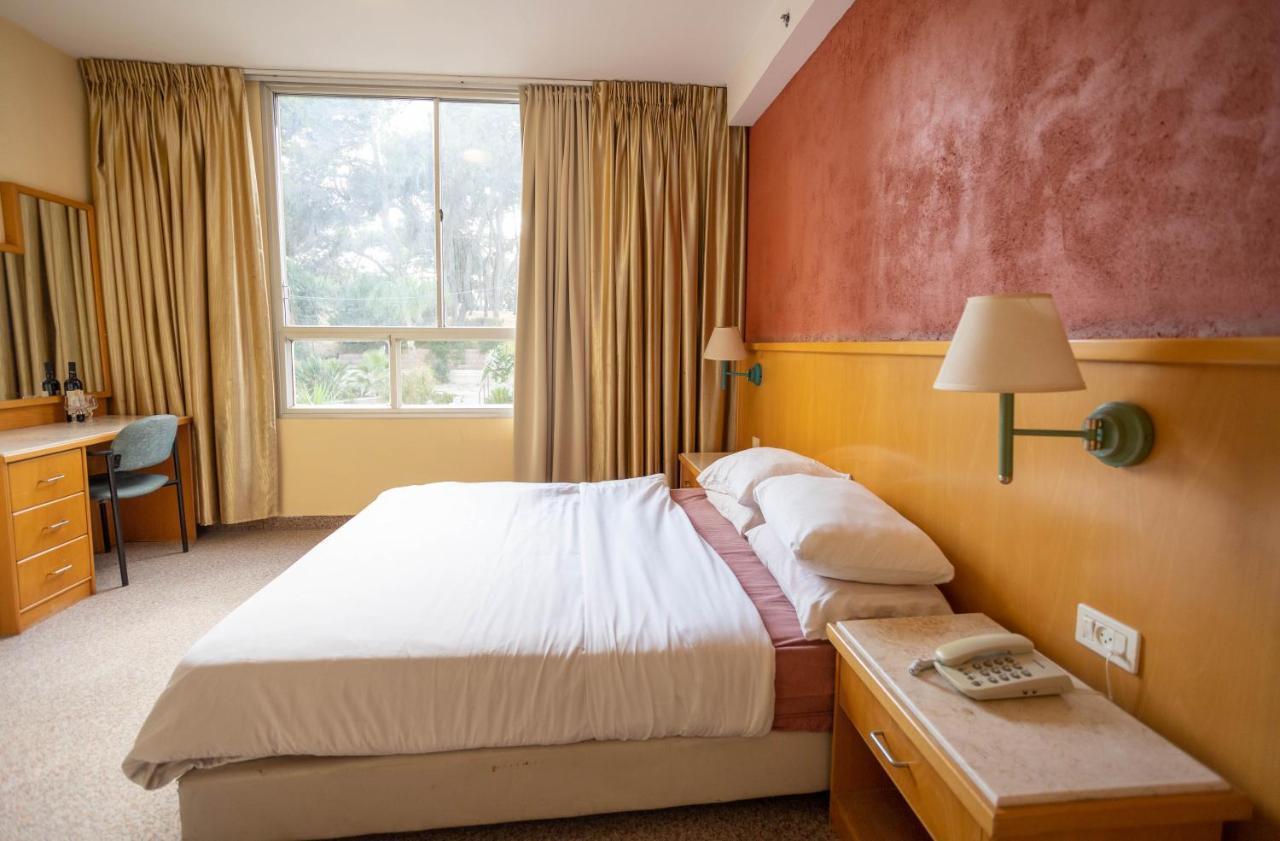Marom Hotel Haifa Bagian luar foto