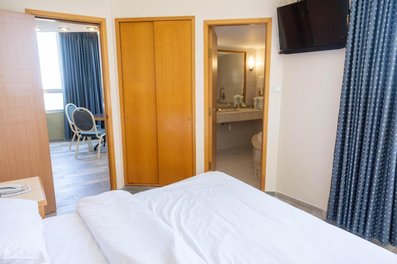 Marom Hotel Haifa Bagian luar foto