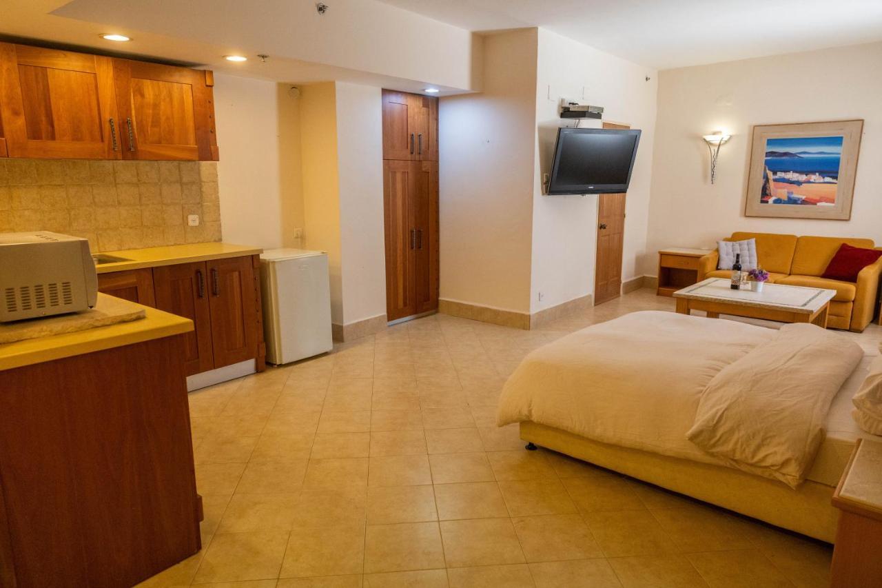 Marom Hotel Haifa Bagian luar foto