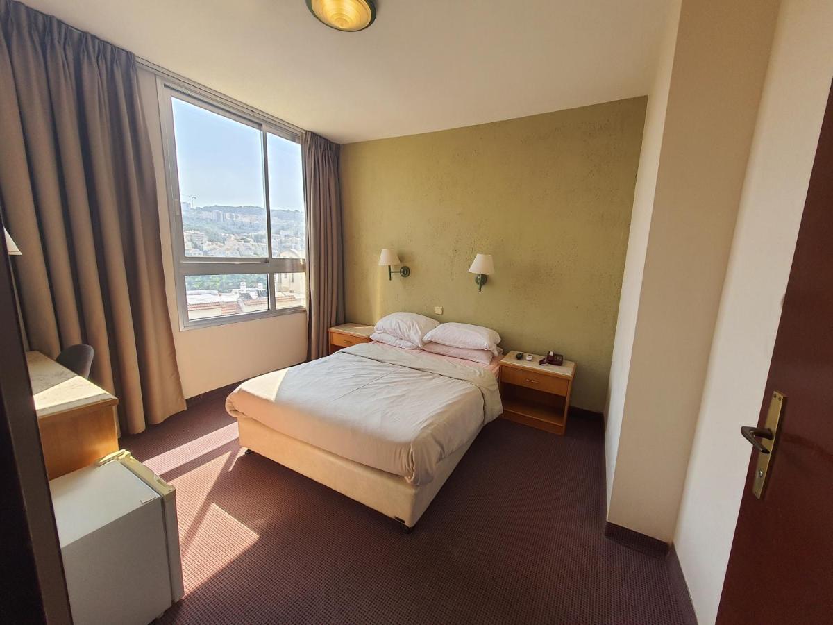 Marom Hotel Haifa Bagian luar foto