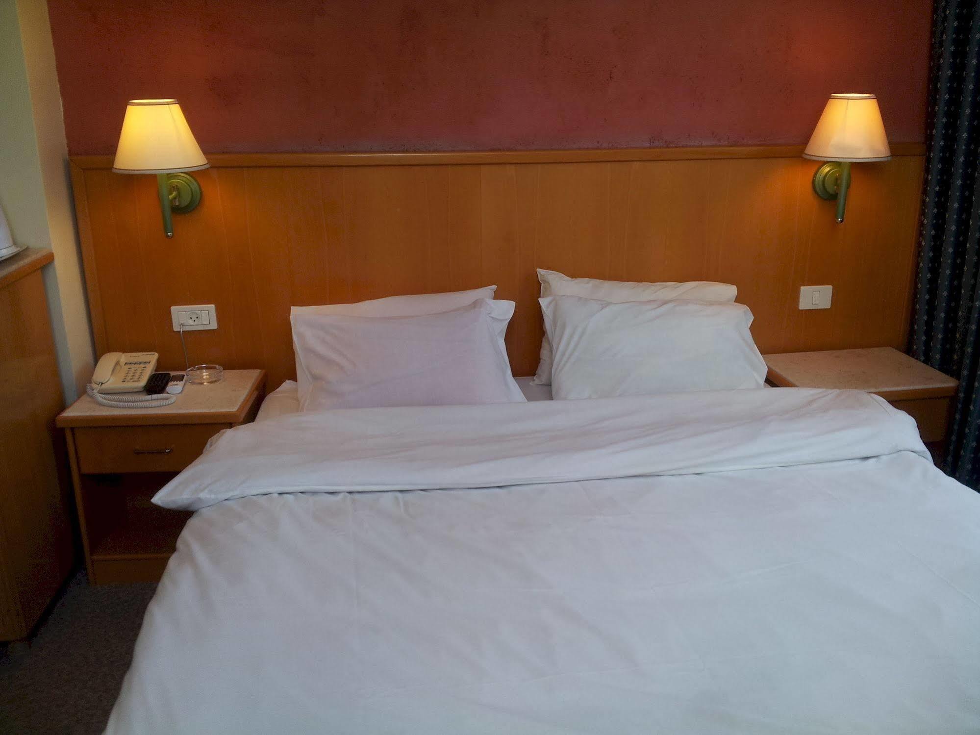 Marom Hotel Haifa Bagian luar foto