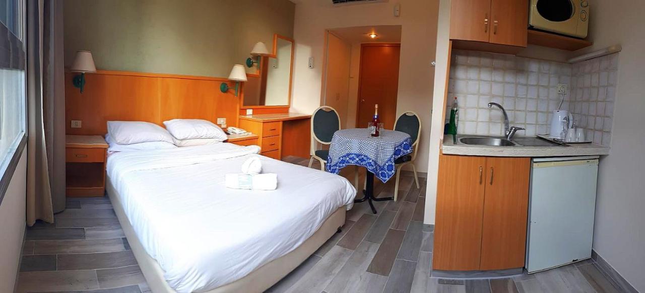 Marom Hotel Haifa Bagian luar foto