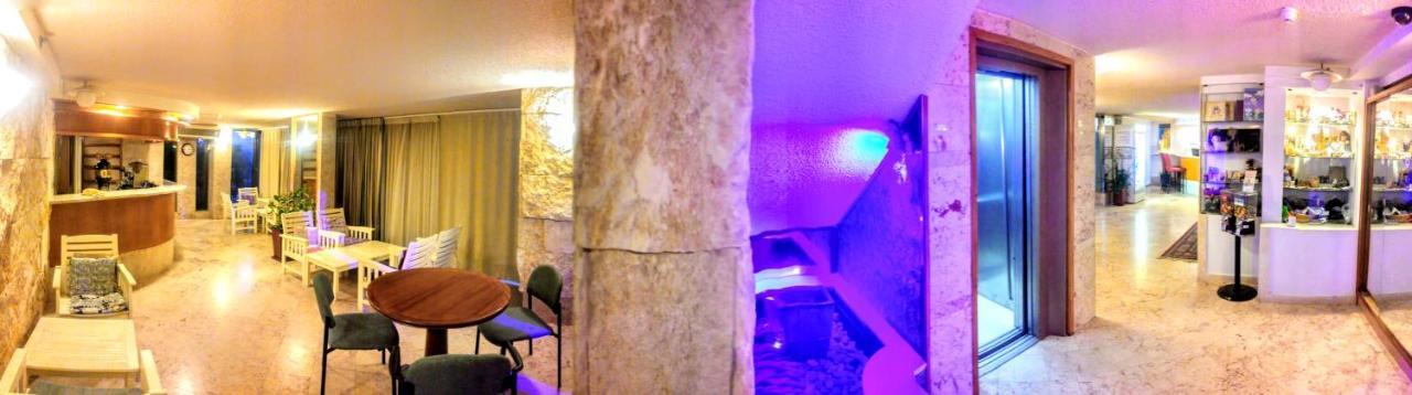 Marom Hotel Haifa Bagian luar foto